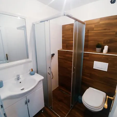 Anica Apartment